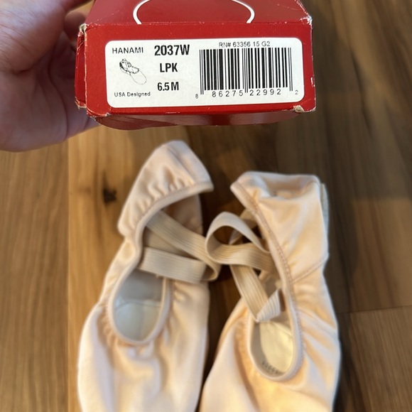 Brand new ballet slippers - Picture 2 of 3